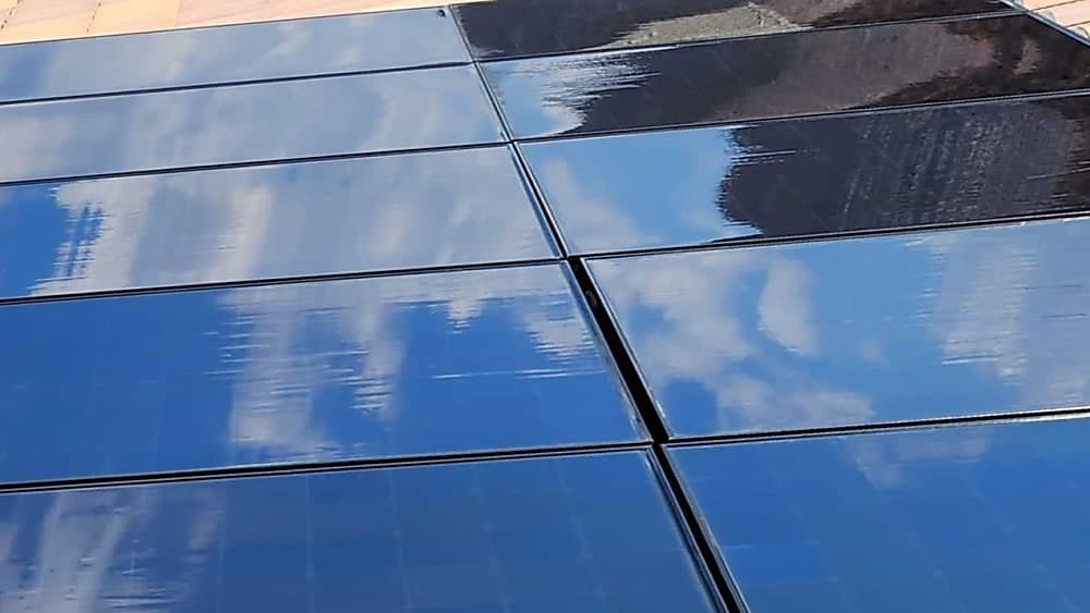 clean solar panels